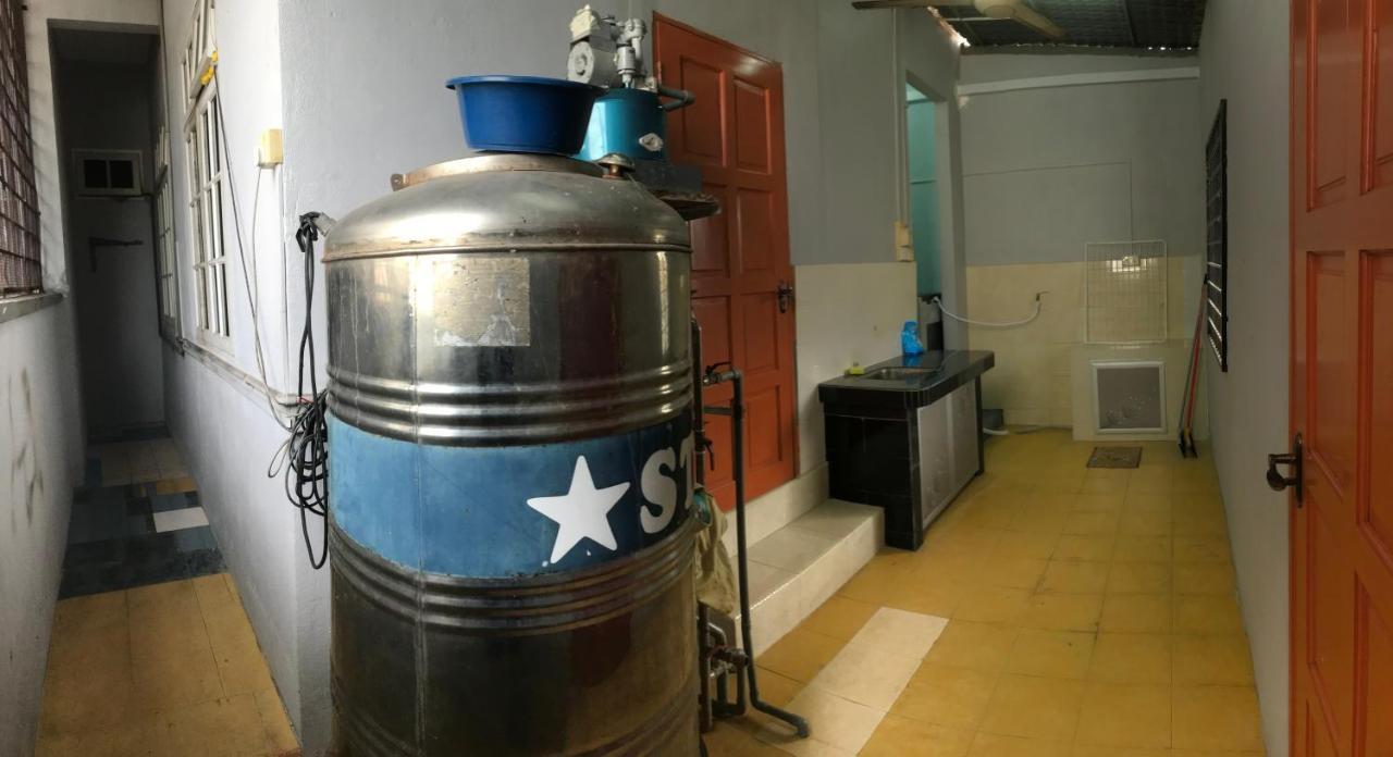 Ruhani Homestay 3 Kb - 4 Bedroom Fully Airconditioned With Wifi & Netflix Kota Bharu Bagian luar foto