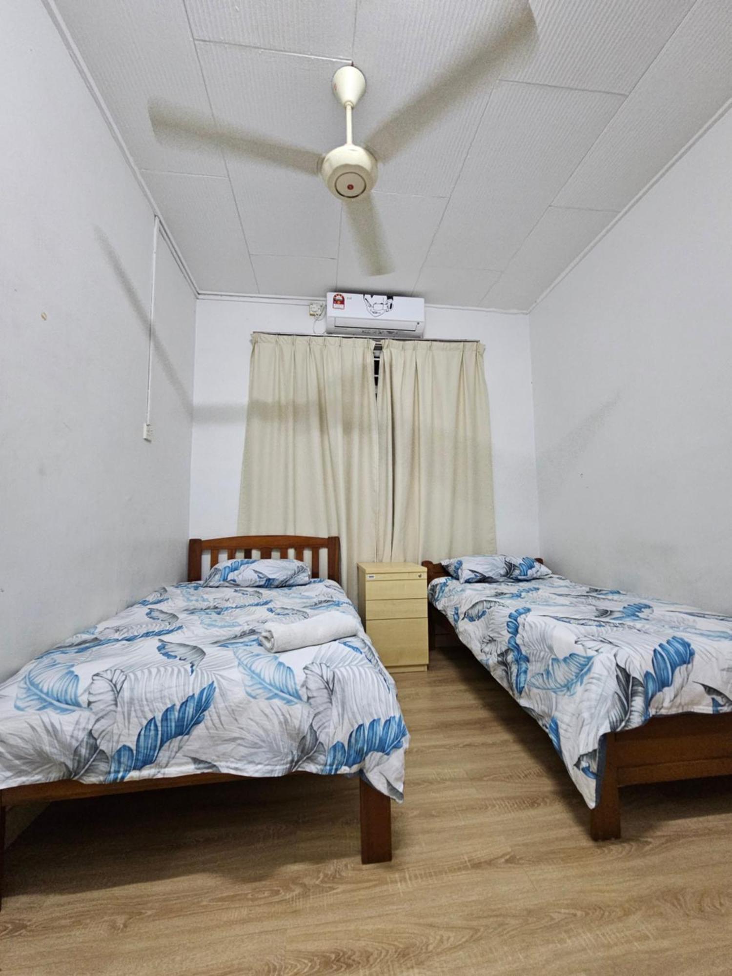 Ruhani Homestay 3 Kb - 4 Bedroom Fully Airconditioned With Wifi & Netflix Kota Bharu Bagian luar foto
