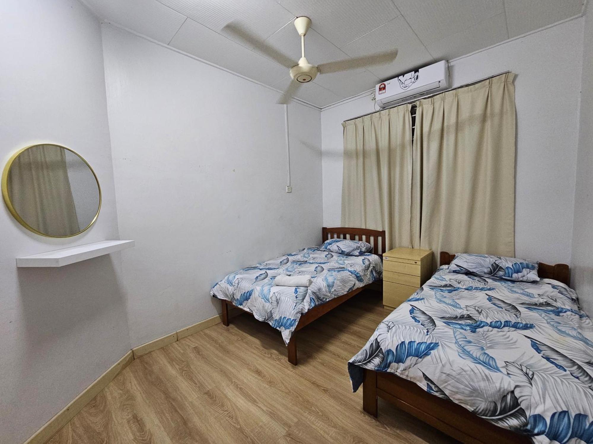 Ruhani Homestay 3 Kb - 4 Bedroom Fully Airconditioned With Wifi & Netflix Kota Bharu Bagian luar foto