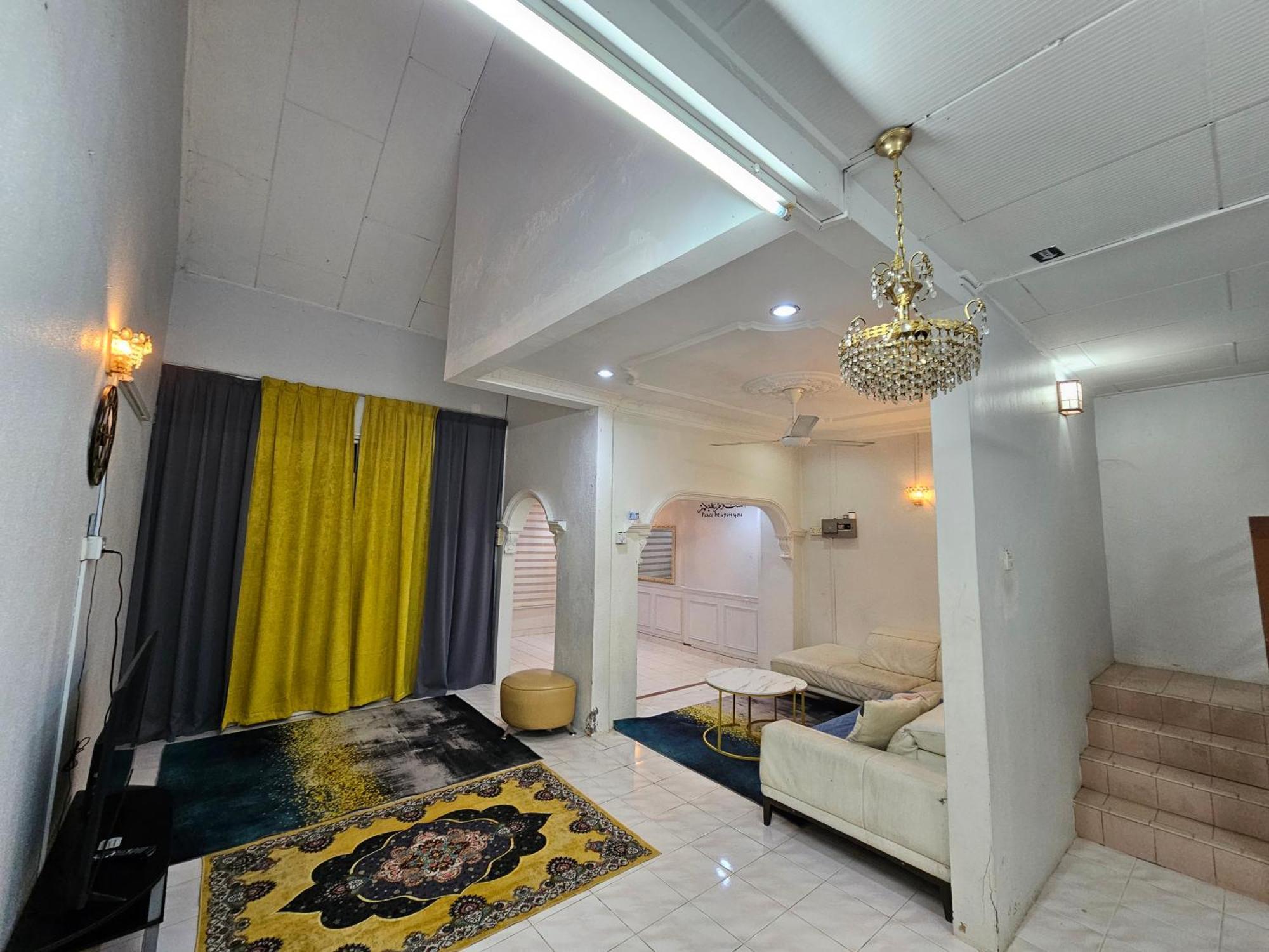 Ruhani Homestay 3 Kb - 4 Bedroom Fully Airconditioned With Wifi & Netflix Kota Bharu Bagian luar foto